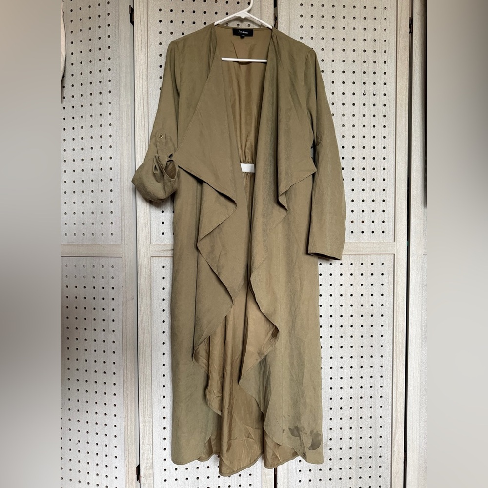 Aakaa Khaki Outerwear